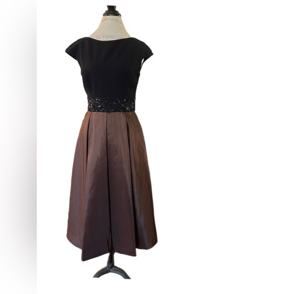 Badgley Mischka Cap Sleeve Black & Metallic Brown Cocktail Dress Size 12